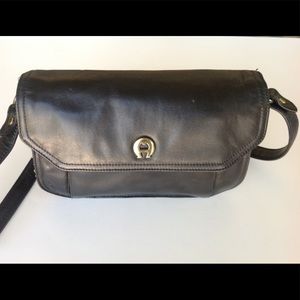 ETIENNE AIGNER BLACK LEATHER SHOULDERBAG/HANDBAG